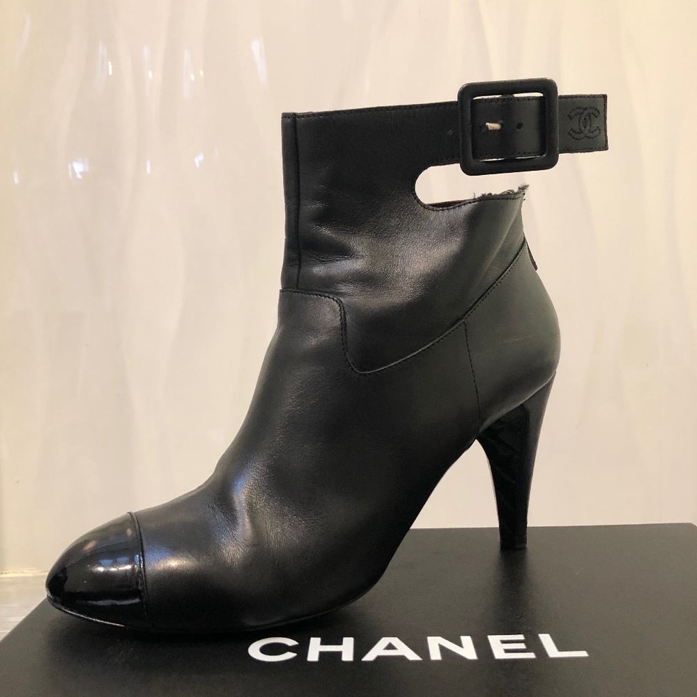 CHANEL Black Ankle Boots Size EU 40 (US 9)